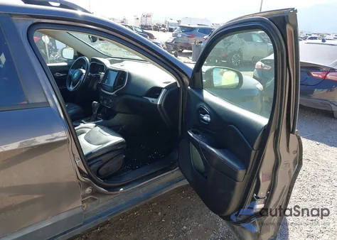 2014 Jeep Cherokee Trailhawk из США, поврежденный, VIN 1C4PJMBS7EW199070